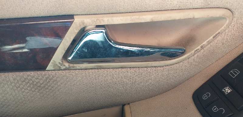 MANETA INTERIOR DELANTERA IZQUIERDA