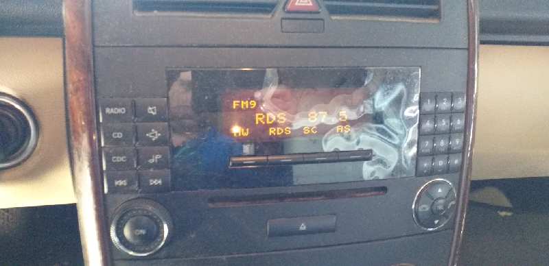 SISTEMA AUDIO / RADIO CD