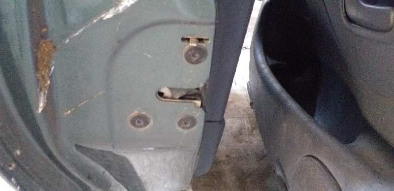 CERRADURA PUERTA TRASERA IZQUIERDA 