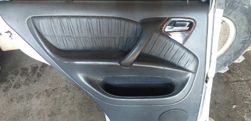 GUARNECIDO PUERTA TRASERA IZQUIERDA