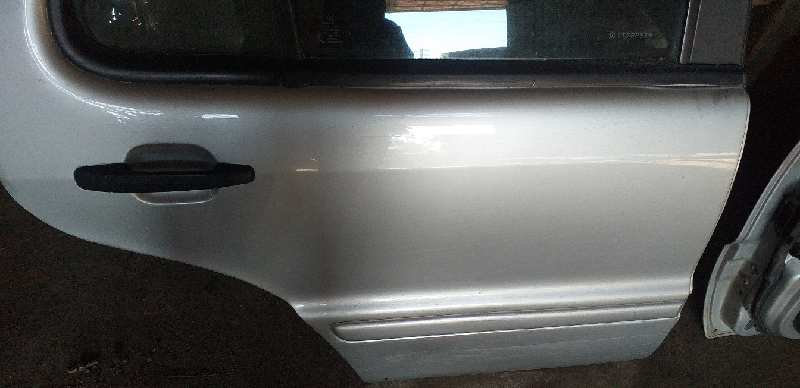 PUERTA TRASERA DERECHA