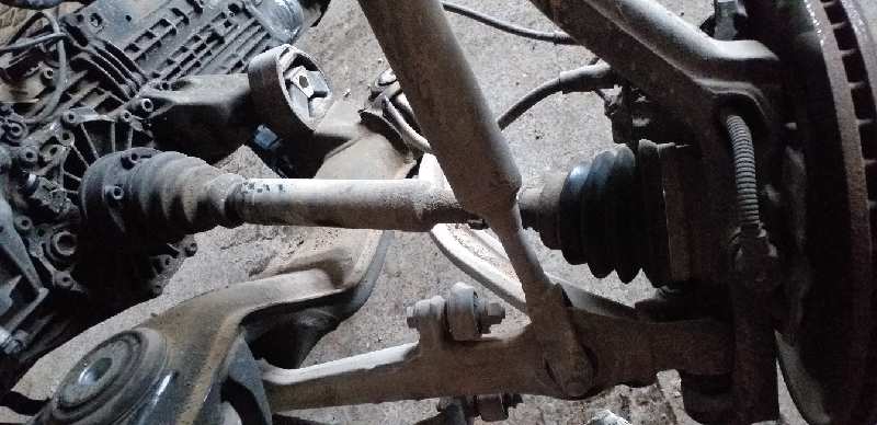 TRANSMISION DELANTERA IZQUIERDA