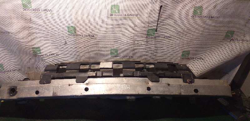 REFUERZO PARAGOLPES DELANTERO