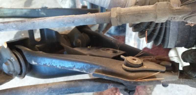 BRAZO SUSPENSION INFERIOR DELANTERO DERECHO