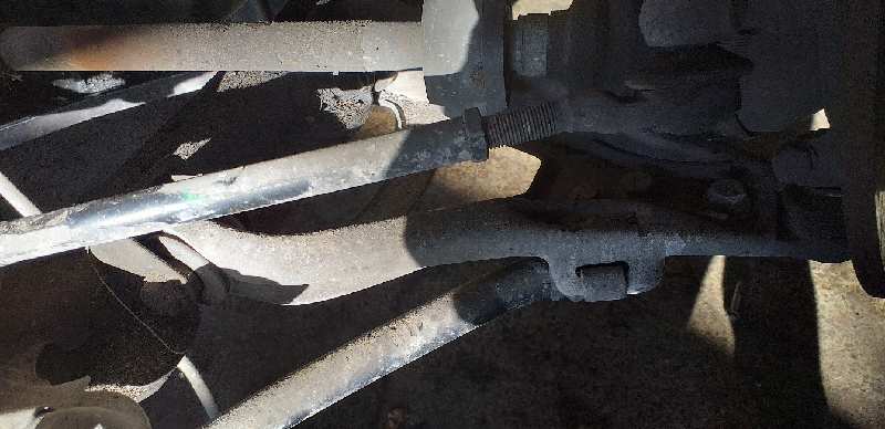 BRAZO SUSPENSION INFERIOR DELANTERO DERECHO