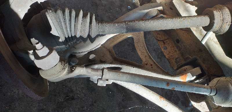 BRAZO SUSPENSION INFERIOR DELANTERO IZQUIERDO