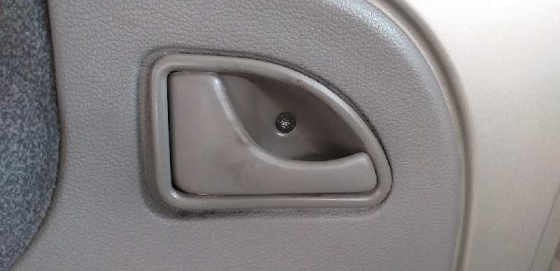 MANETA INTERIOR DELANTERA IZQUIERDA