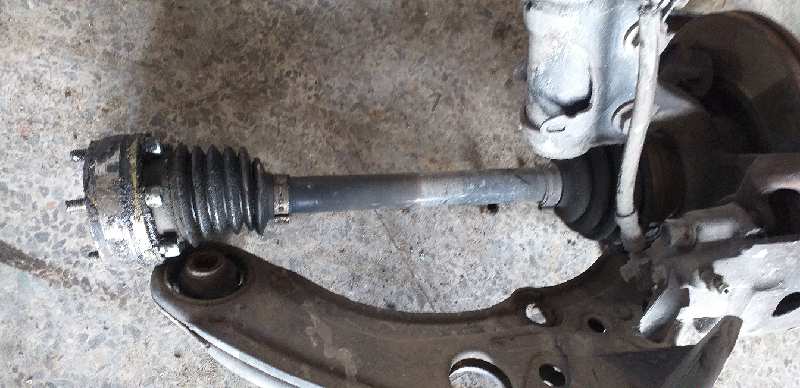 TRANSMISION DELANTERA IZQUIERDA