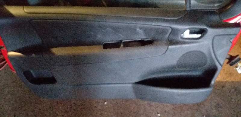 ELEVALUNAS DELANTERO IZQUIERDO