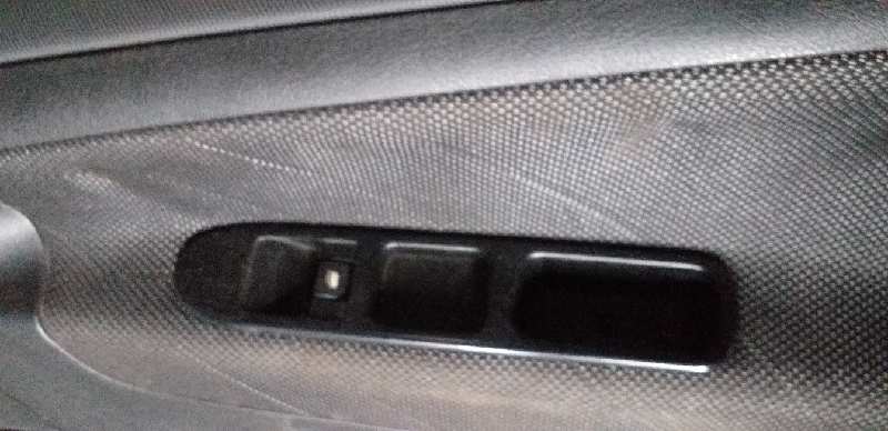 MANDO ELEVALUNAS DELANTERO DERECHO