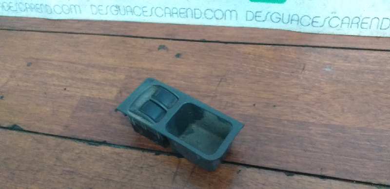 MANDO ELEVALUNAS DELANTERO IZQUIERDO 