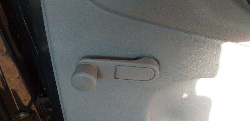 ELEVALUNAS TRASERO DERECHO