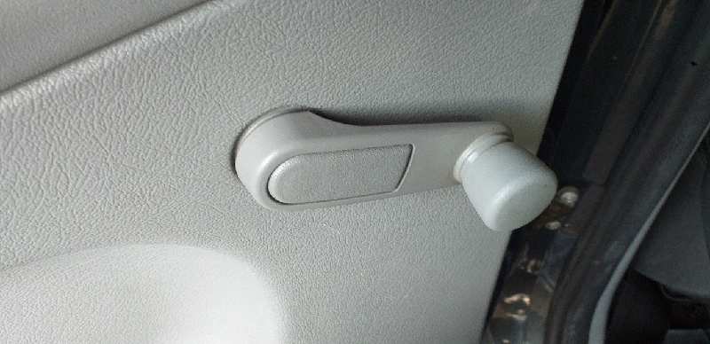 ELEVALUNAS TRASERO IZQUIERDO