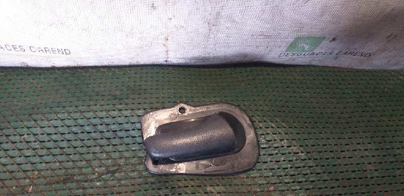 MANETA INTERIOR DELANTERA DERECHA