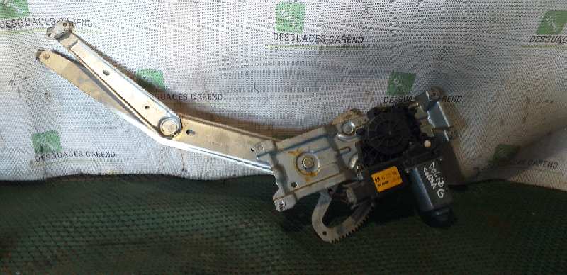 ELEVALUNAS DELANTERO IZQUIERDO