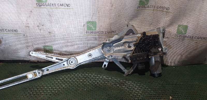 ELEVALUNAS DELANTERO IZQUIERDO