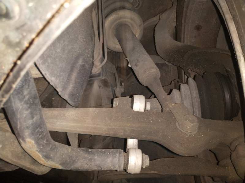 BRAZO SUSPENSION INFERIOR DELANTERO IZQUIERDO
