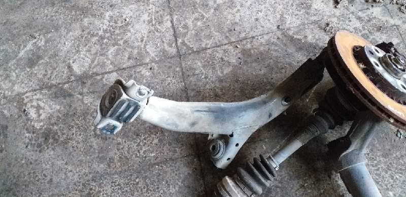 BRAZO SUSPENSION INFERIOR DELANTERO IZQUIERDO