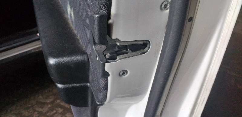 CERRADURA PUERTA DELANTERA DERECHA