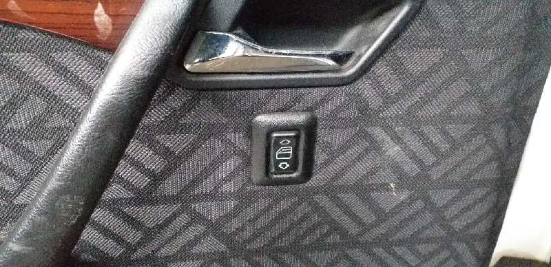 MANDO ELEVALUNAS TRASERO IZQUIERDO