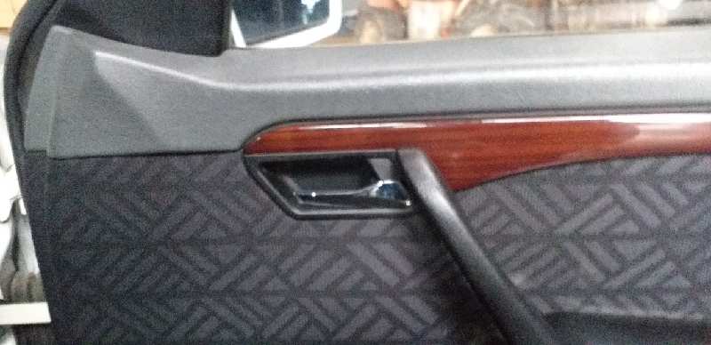 MANETA INTERIOR DELANTERA DERECHA