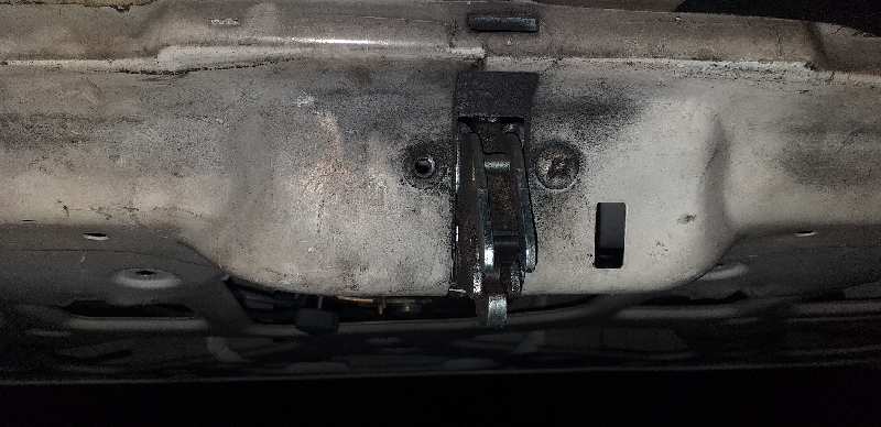 CERRADURA MALETERO / PORTON