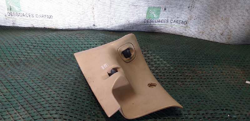 MANDO ELEVALUNAS DELANTERO DERECHO