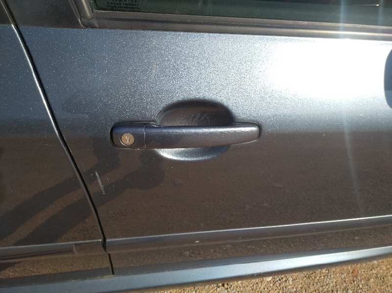 MANETA EXTERIOR DELANTERA DERECHA