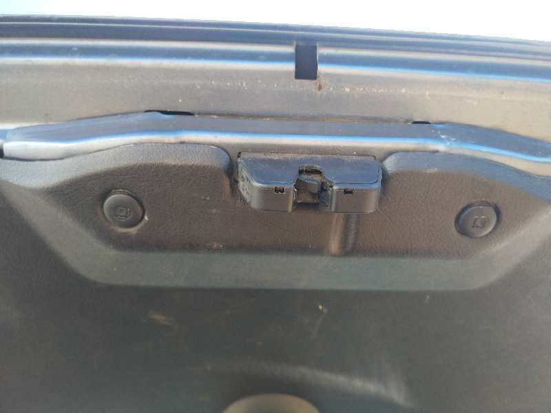 CERRADURA MALETERO / PORTON