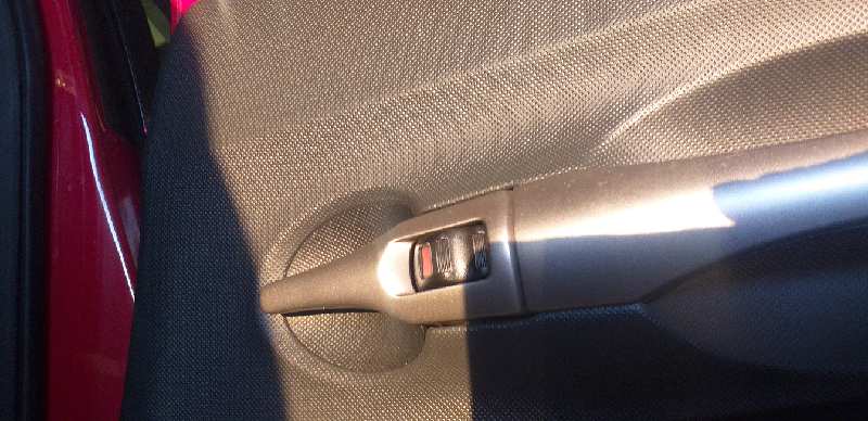 MANETA INTERIOR TRASERA DERECHA