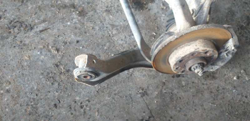 BRAZO SUSPENSION INFERIOR DELANTERO DERECHO