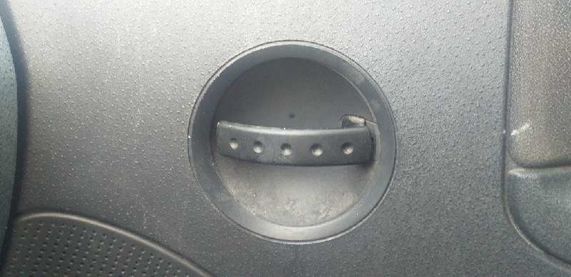 MANETA INTERIOR DELANTERA DERECHA