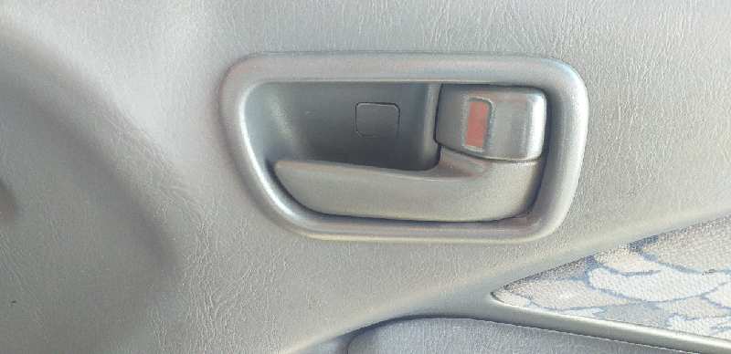 MANETA INTERIOR DELANTERA DERECHA