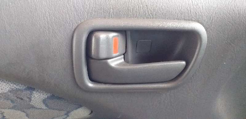 MANETA INTERIOR DELANTERA IZQUIERDA