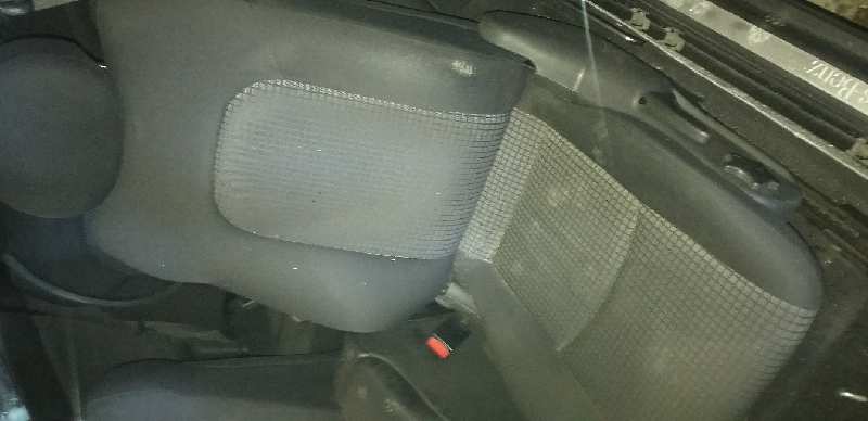 ASIENTO DELANTERO IZQUIERDO