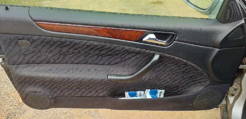 ELEVALUNAS DELANTERO IZQUIERDO