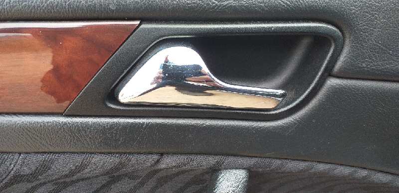 MANETA INTERIOR DELANTERA IZQUIERDA