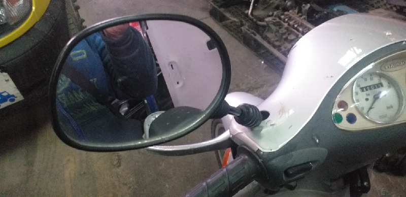 RETROVISOR IZQUIERDO