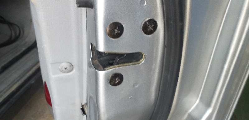 CERRADURA PUERTA DELANTERA DERECHA