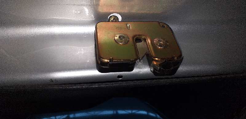 CERRADURA MALETERO / PORTON