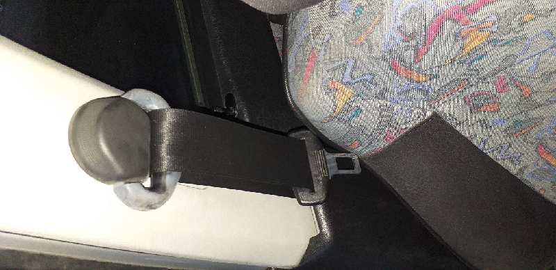 CINTURON SEGURIDAD DELANTERO DERECHO