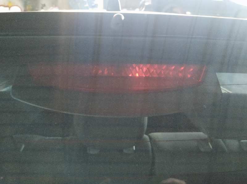 LUZ CENTRAL DE FRENO