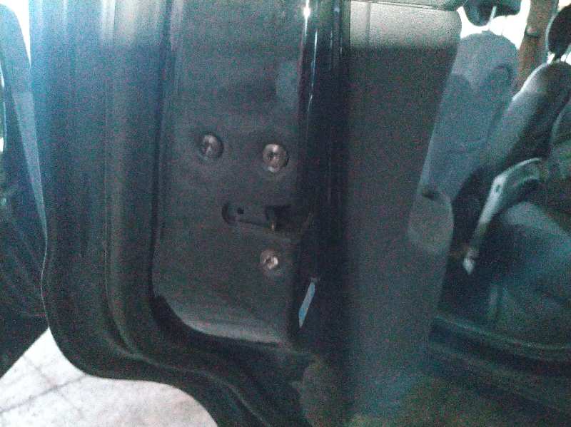 CERRADURA PUERTA TRASERA IZQUIERDA 