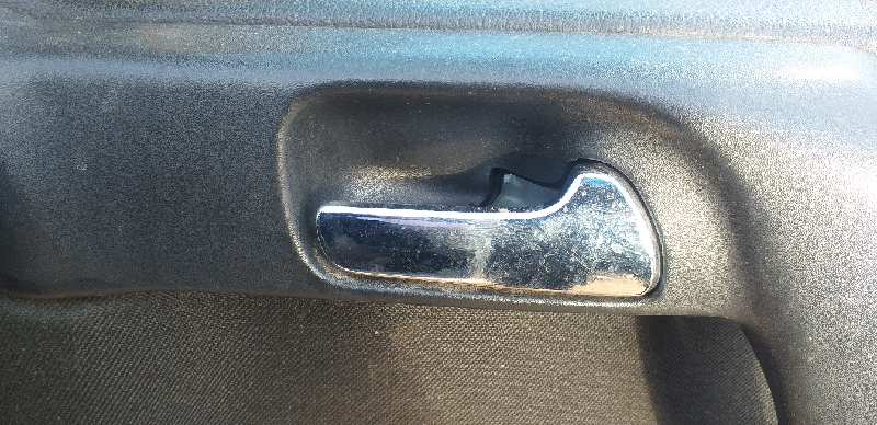 MANETA INTERIOR DELANTERA DERECHA