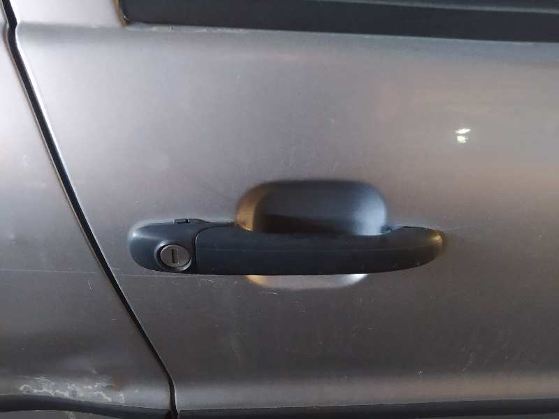 MANETA EXTERIOR DELANTERA DERECHA