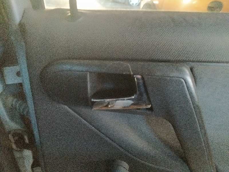 MANETA INTERIOR TRASERA DERECHA