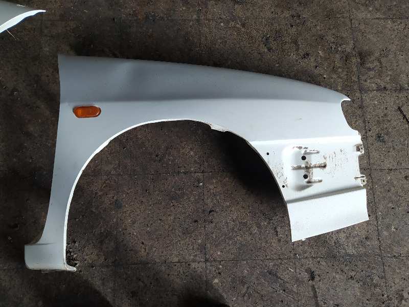 ALETA DELANTERA DERECHA