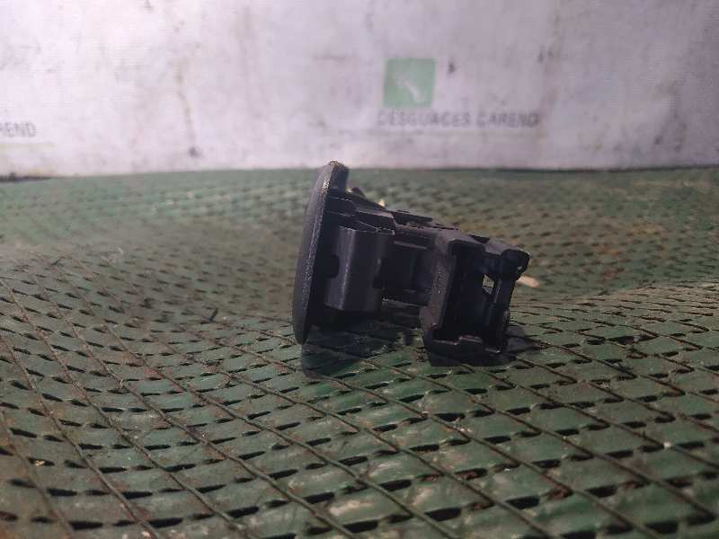 MANDO ELEVALUNAS TRASERO DERECHO