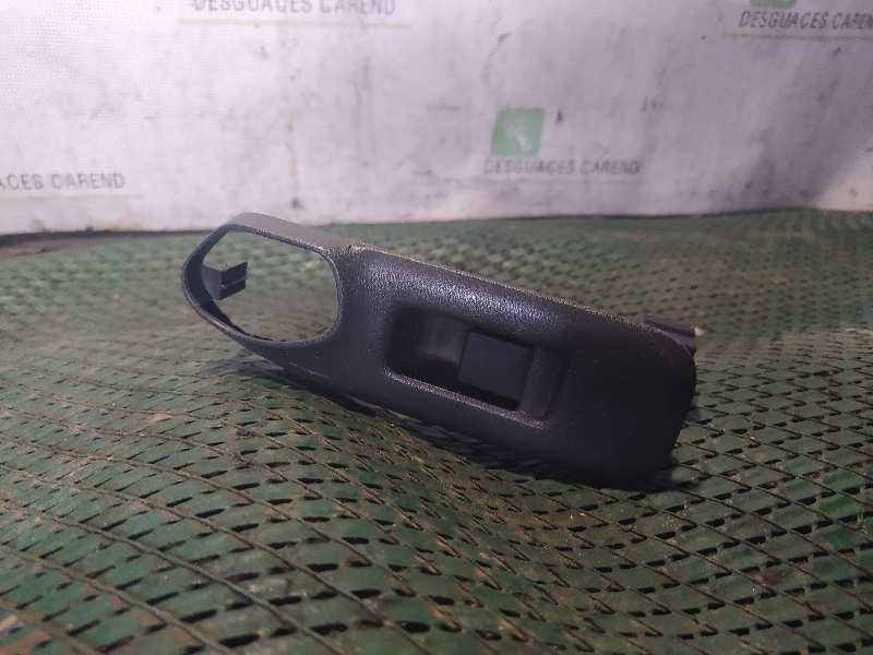 MANDO ELEVALUNAS TRASERO DERECHO