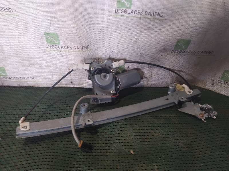 ELEVALUNAS DELANTERO DERECHO